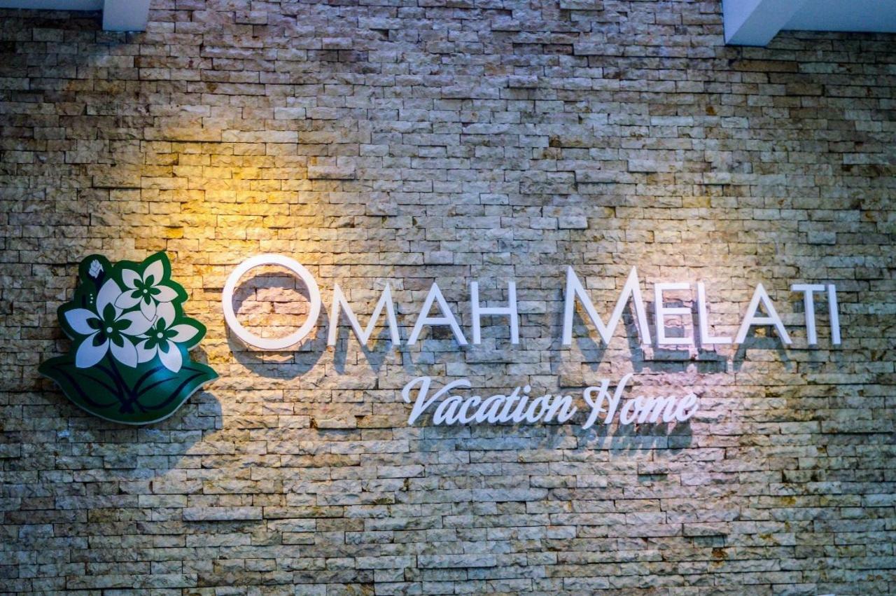 Omah Melati - Vacation Home Surakarta  Екстер'єр фото